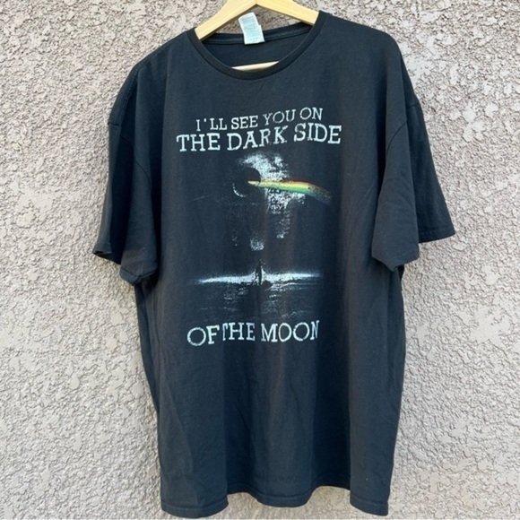 Graphic Tee Size 2XL - Picture 12 of 13